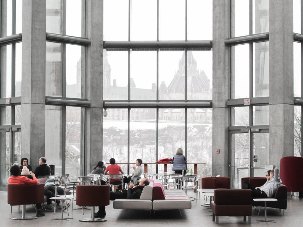 Изображение внутри поста